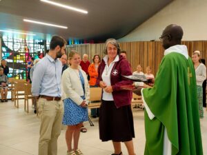 Mission pour Anne Astrid et Timothée avec les AMAS à Madagascar dans l'école Saint Joseph d'Ambohimahasoa